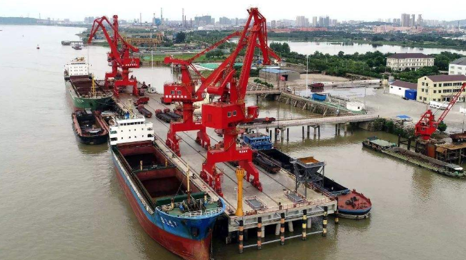 那曲概述露天料场港口封闭问题的实行方法