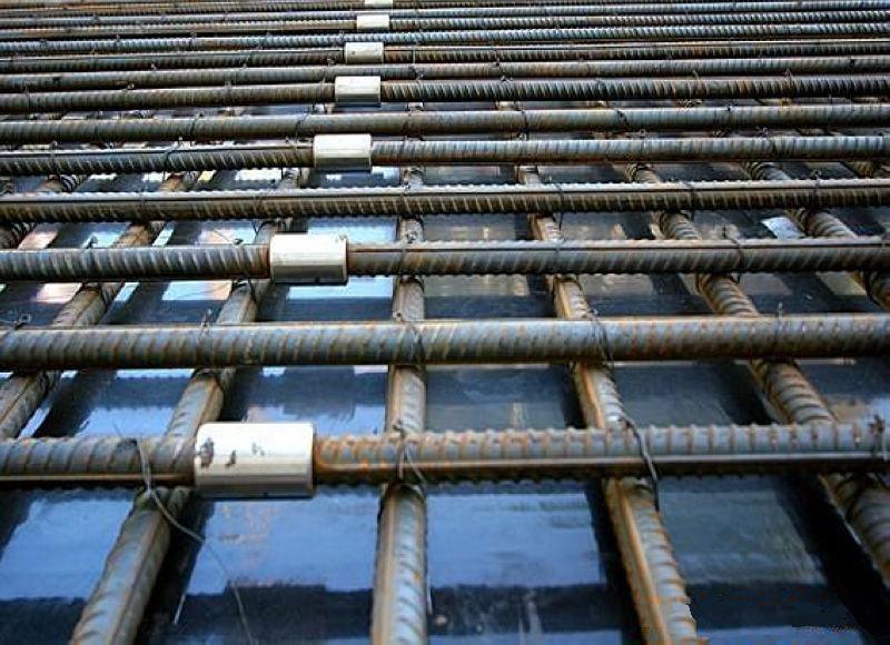 那曲为什么建楼房时，要在钢筋上加一排小圆环？原来作用这么大
